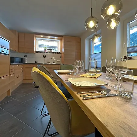 In Near Slopes Apartment *