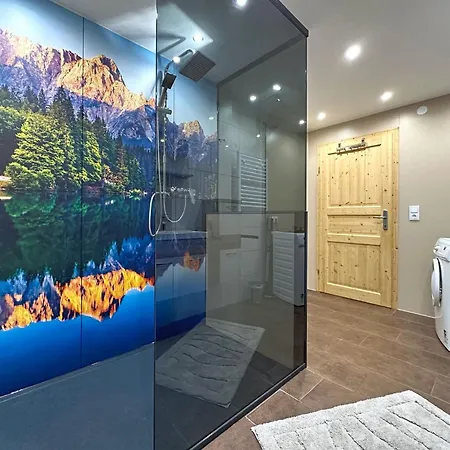 In Near Slopes * Untertauern